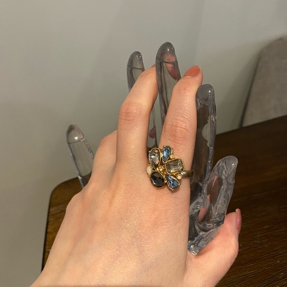 Flower Ring - Picture 3 of 3